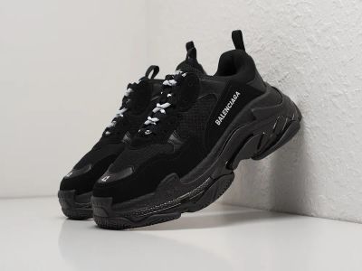 Лот: 19010822. Фото: 1. Кроссовки Balenciaga Triple S. Кеды, кроссовки, слипоны
