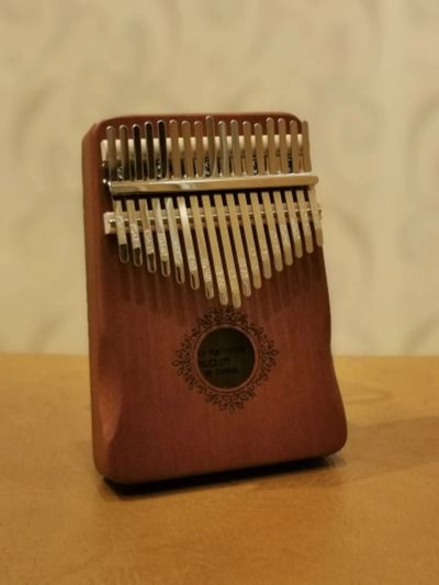 Лот: 20004417. Фото: 1. Калимба Aiersi 17 нот. Другое (музыкальные инструменты)