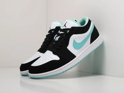 Лот: 17838849. Фото: 1. Кроссовки Nike Air Jordan 1 Low... Кеды, кроссовки, слипоны