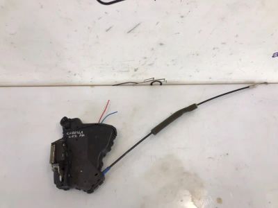 Лот: 21705456. Фото: 1. замок двери toyota corolla ZZE121. Двигатель и элементы двигателя