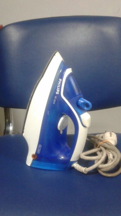 Лот: 9473455. Фото: 1. Утюг Philips. Утюги, парогенераторы, отпариватели