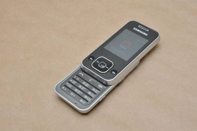 Лот: 3249815. Фото: 1. Телефон Samsung SGH-F250 / продам... Кнопочные мобильные телефоны