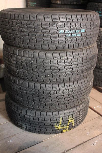 Лот: 6524828. Фото: 1. 8.Goodyear Ice navi zea 205/60... Шины