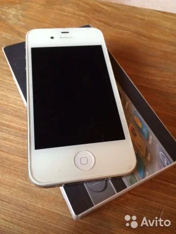 Лот: 7813737. Фото: 1. iPhone 4 White 16Gb комплект. Смартфоны