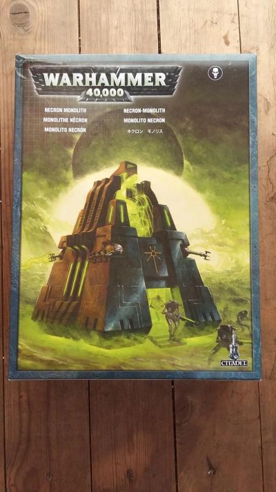 Лот: 7396373. Фото: 1. Warhammer 40k Necron Monolith. Детские настольные игры