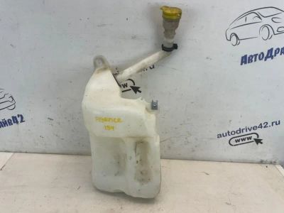 Лот: 24627494. Фото: 1. бачок стеклоомывателя Renault... Двигатель и элементы двигателя