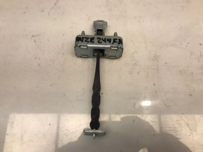 Лот: 21704127. Фото: 1. ограничитель двери Toyota Raize... Двигатель и элементы двигателя