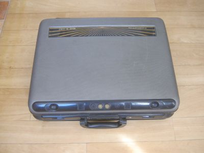 Лот: 19983804. Фото: 1. чемодан-кейс. Чемоданы и сумки дорожные