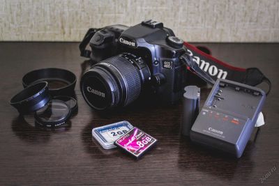 Лот: 5634361. Фото: 1. Профессиональный зеркальный фотоаппарат... Цифровые зеркальные