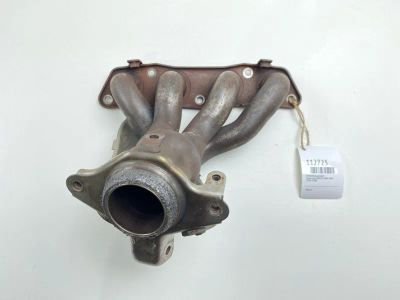 Лот: 25379530. Фото: 1. Коллектор выпускной Toyota Voxy... Двигатель и элементы двигателя