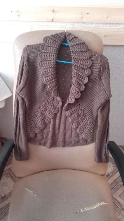 Лот: 9608099. Фото: 1. болеро вязаное на 46-48 р-р. Пиджаки, жакеты, жилеты