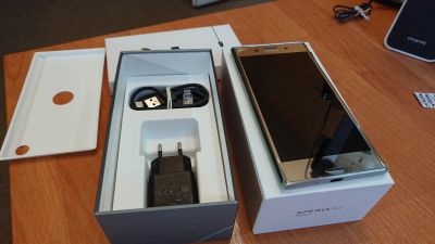 Лот: 11972141. Фото: 1. Sony Xperia XZ premium G8141 это... Смартфоны