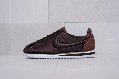 Лот: 11189748. Фото: 1. Кроссовки Nike Classic Cortez... Кеды, кроссовки, слипоны