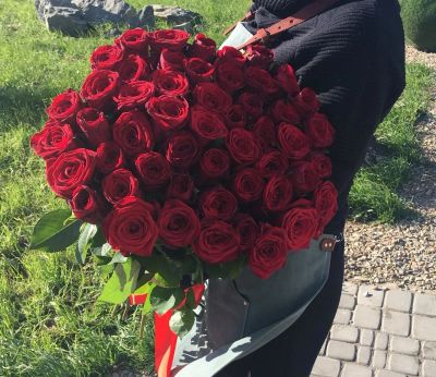 Лот: 15039496. Фото: 1. Букет больших Красных Роз. Свежие цветы