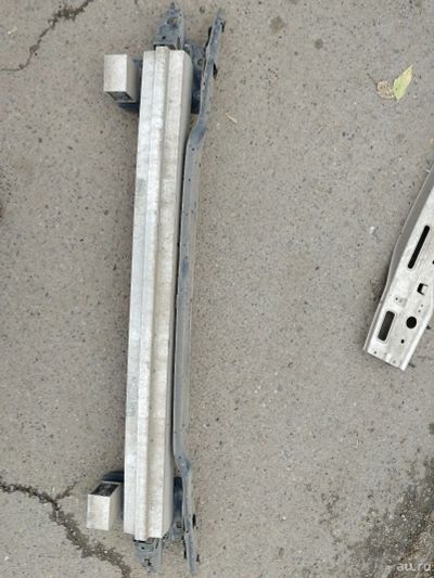 Лот: 16698919. Фото: 1. Усилитель бампера Forester sg. Кузов