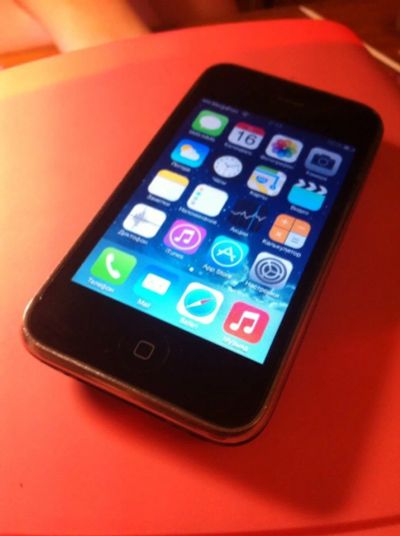 Лот: 4753799. Фото: 1. iPhone 3gs os7+чехлы,РСТ. Смартфоны