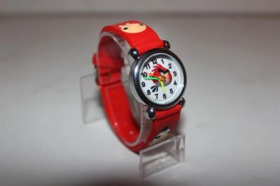 Лот: 3467111. Фото: 1. Часы детские Angry Birds на красном... Оригинальные наручные часы