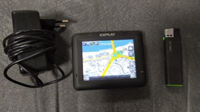 Лот: 15678765. Фото: 1. Маленький GPS навигатор. GPS-навигаторы