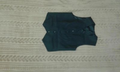 Лот: 8187258. Фото: 1. Жилетка на мальчика. Школьная форма