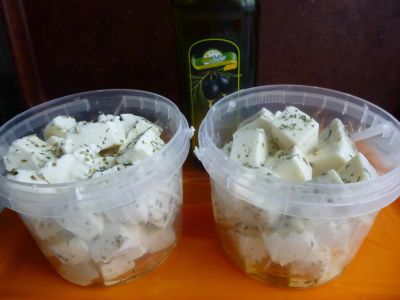 Лот: 8172948. Фото: 1. Сыр Фета из козьего молока. Козья... Молоко и молочные продукты