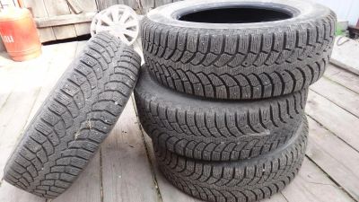 Лот: 8182203. Фото: 1. зимняя резина Bridgestone r15... Шины на дисках