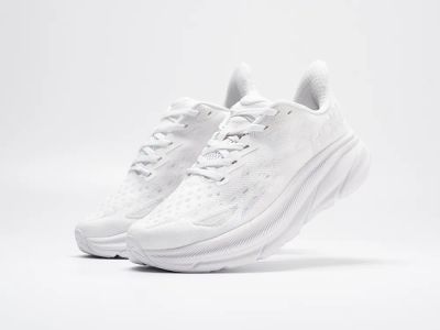 Лот: 24975745. Фото: 1. Кроссовки Hoka Clifton 9. Кеды, кроссовки, слипоны