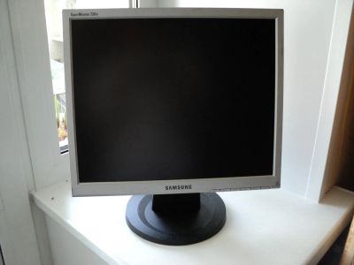 Лот: 4061034. Фото: 1. ЖК монитор Samsung 17" №2. ЖК-мониторы