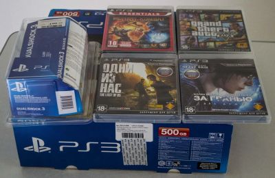 Лот: 4578436. Фото: 1. PS3 SuperSlim 500GB, 2 Dualshock-3... Игровые приставки, консоли