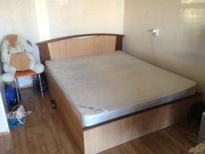 Лот: 4331771. Фото: 1. Кровать 2-х спальная, с 2 ящиками... Кровати