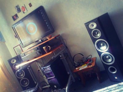 Лот: 5616436. Фото: 1. Продам акустику JBL E80 и рессивер... Пассивные акустические системы
