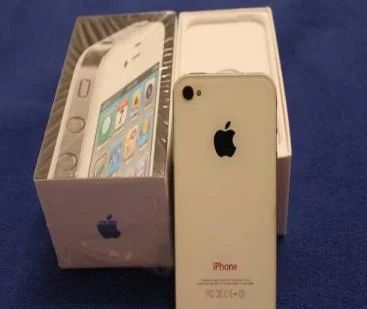 Лот: 3493064. Фото: 1. iPhone 4 32GB белый в идеальном... Смартфоны