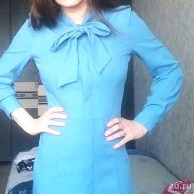 Лот: 13723699. Фото: 1. Голубое платье миди. Платья