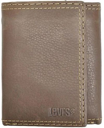 Лот: 7231621. Фото: 1. Кошелек levis Trifold Wallet темно... Бумажники, кошельки, портмоне