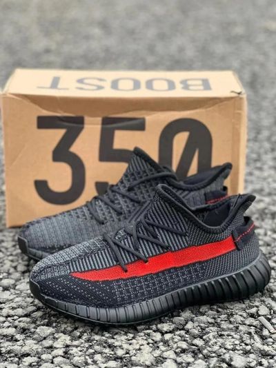 Лот: 20521548. Фото: 1. Кроссовки Adidas Yeezy Boost 350. Кеды, кроссовки, слипоны