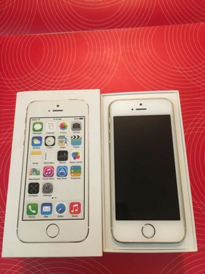 Лот: 9575208. Фото: 1. iPhone 5s 16gb белый. Смартфоны