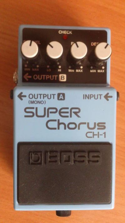 Лот: 4432118. Фото: 1. BOSS CH-1 Super Chorus. Гитарные эффекты и комбоусилители