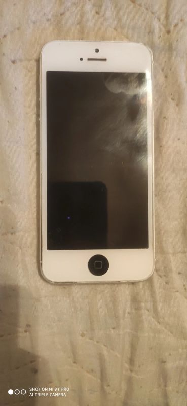 Лот: 15469516. Фото: 1. Продам iphone 5. Смартфоны
