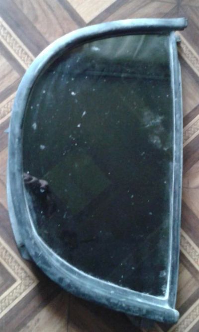 Лот: 3214861. Фото: 1. toyota vitz, scp 10 стекло (форточка... Кузов