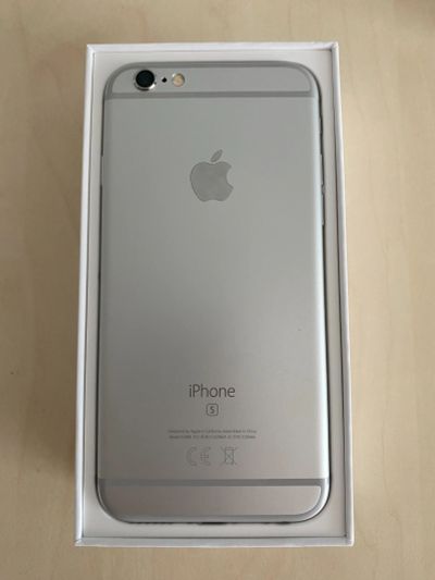 Лот: 18747859. Фото: 1. iPhone 6s 64Gb серебристый. Смартфоны