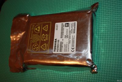 Лот: 12788703. Фото: 1. жесткий диск Toshiba P300 HDWD105UZSVA... Жёсткие диски (HDD)