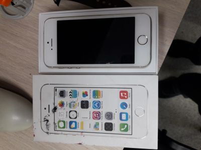 Лот: 13935407. Фото: 1. iPhone 5S 16GB. Смартфоны