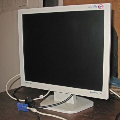 Лот: 8800369. Фото: 1. Монитор 17" Samsung 710V в идеале. ЖК-мониторы