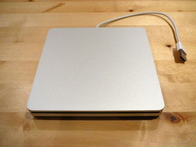 Лот: 2971186. Фото: 1. Apple SuperDrive MB397G/A for... Приводы CD, DVD, BR, FDD