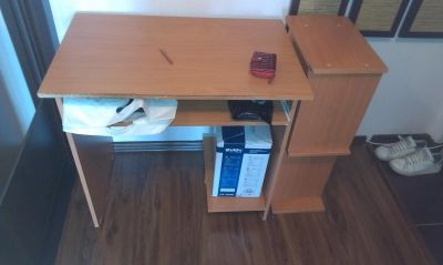 Лот: 3085419. Фото: 1. Стол компьютерный. Столы, стулья, обеденные группы