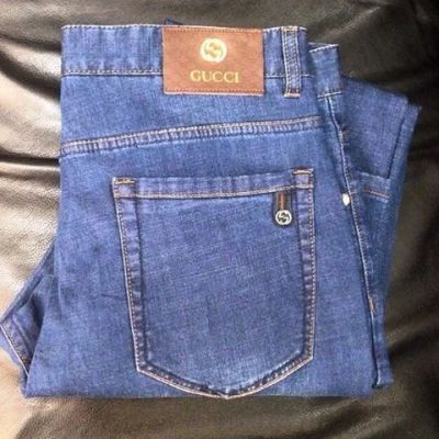 Лот: 7438302. Фото: 1. Джинсы Gucci. Брюки, джинсы, шорты