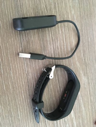 Лот: 23230805. Фото: 1. Фитнес-браслет xiaomi mi band... Смарт-часы, фитнес-браслеты, аксессуары