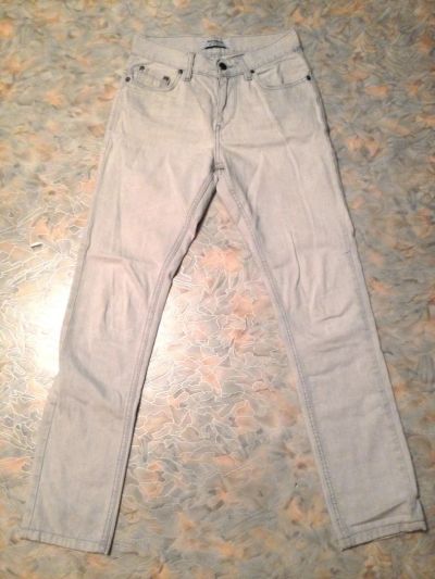 Лот: 8933057. Фото: 1. Белые мужские джинсы "Pull & Bear... Брюки, джинсы, шорты