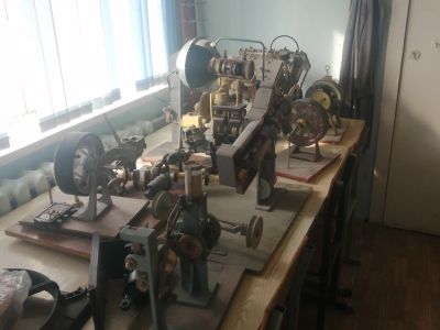 Лот: 25243116. Фото: 1. Наглядный пособия для автошкол. Автомоделизм