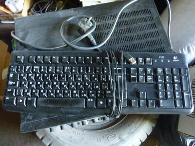 Лот: 7646814. Фото: 1. клавиатура черная logitech. Клавиатуры и мыши