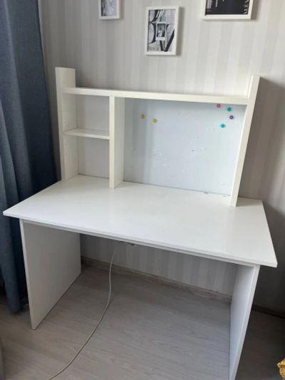 Лот: 20722625. Фото: 1. Стол IKEA б/у. Компьютерные и письменные столы
